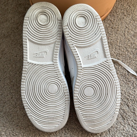 NIKE WOMENS COURT VISION MID SNEAKER - size 8.5 - Picture 8 of 16